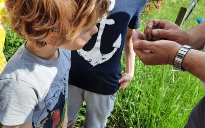 Minigärtner zum Besuch beim NABU