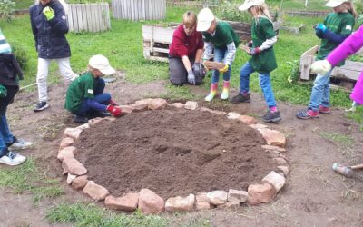 Kräuterschnecke für den Schulgarten