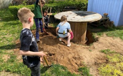 Kreativ im Schulgarten